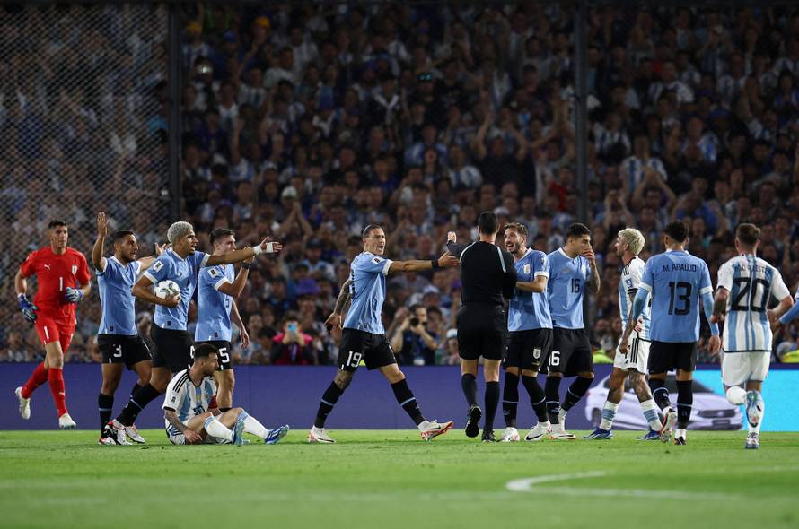 World Cup - South American Qualifiers - Argentina v Uruguay