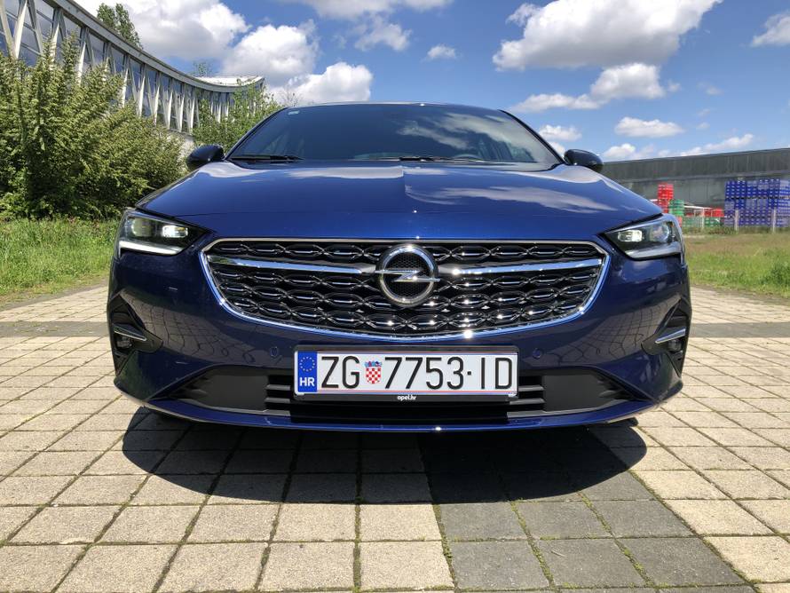 Dobro je da i dalje ima ovakvih auta, osobito ako puno putujete