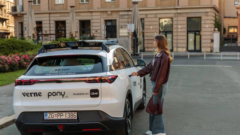 Zagreb prvi u Europi! Uber možete naručiti i bez vozača