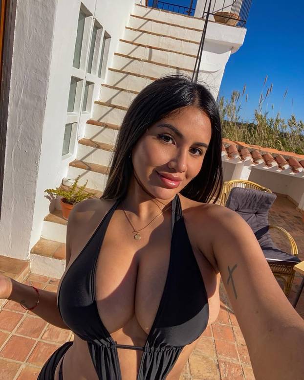 FOTO Uživala je u Hrvatskoj, obožava putovanja i nogomet: Peruanka  je Instagram zvijezda