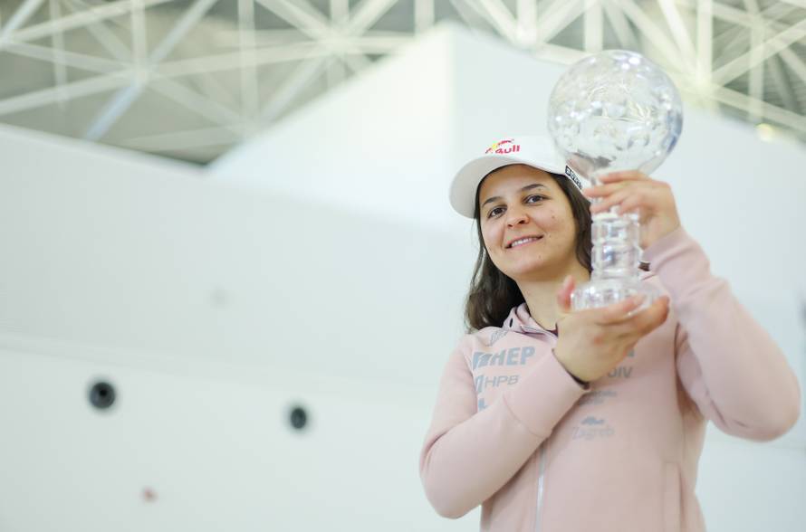 Dolazak Zrinke Ljutić iz SAD-a nakon osvajanja Malog kristalnog globusa