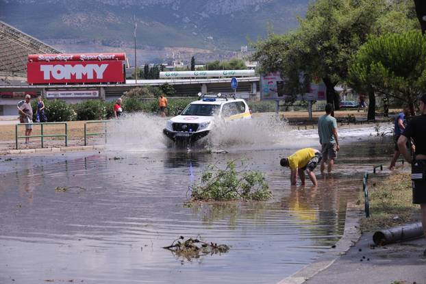 Velike štete u okolici Poljuda nakon oluje koja je poharala Split