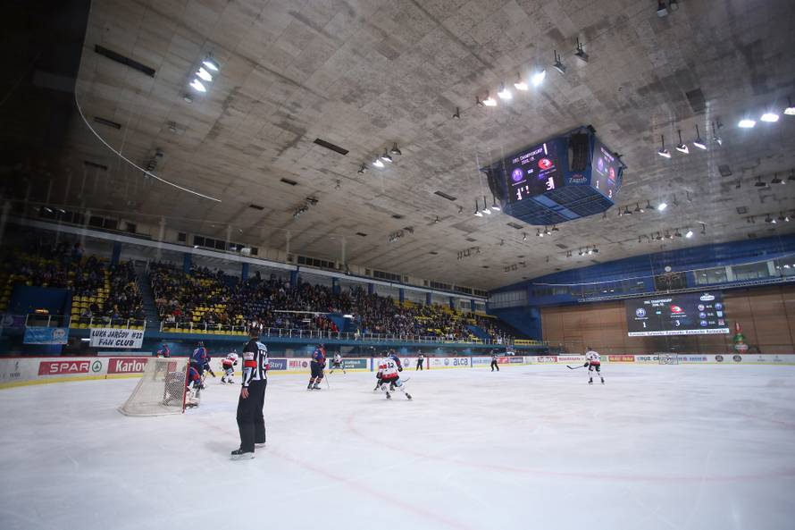 Medvjedi posuđivali igrače na dan utakmice i popili 7 komada