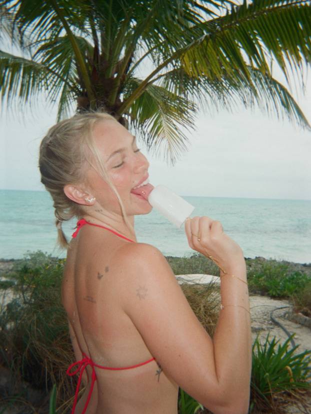 FOTO Darijo Srna prodao ga je za rekordnu svotu. Sad ne smije igrati, a ona ga pritom zabavlja