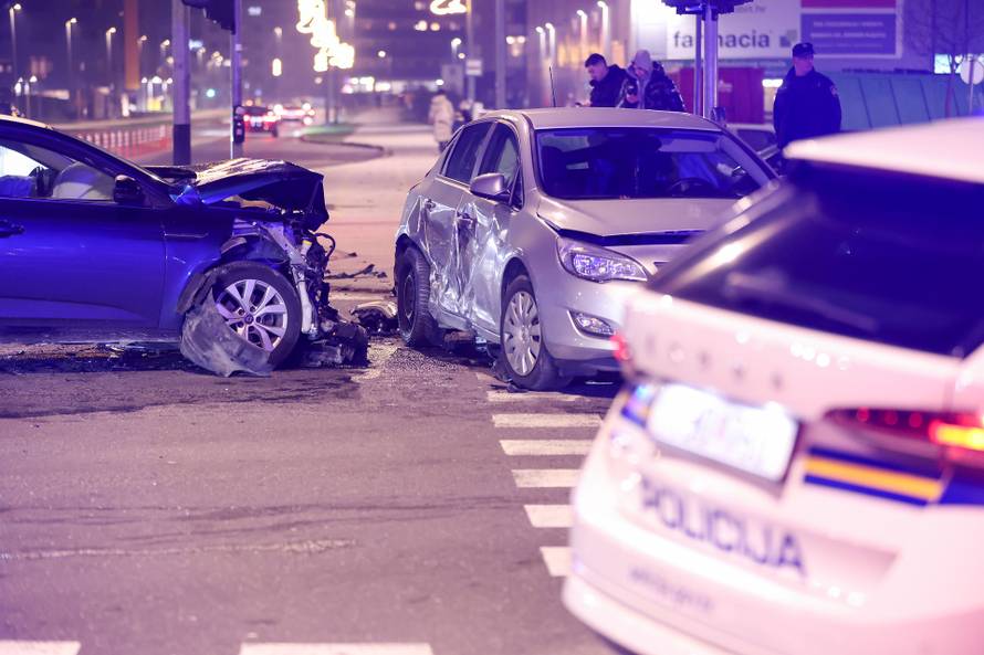 Velika Gorica: Prometna nesreća na križanju Andrije Kačića Miošića i Kolodvorske ulice