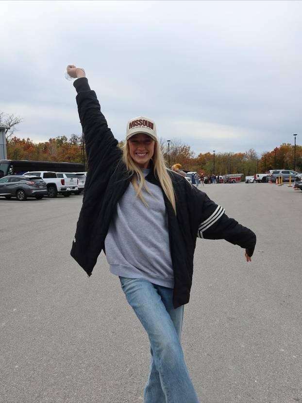 FOTO Ona je 'žena s farme', a jednim potezom osigurala si je milijune. E da, fotić ju obožava