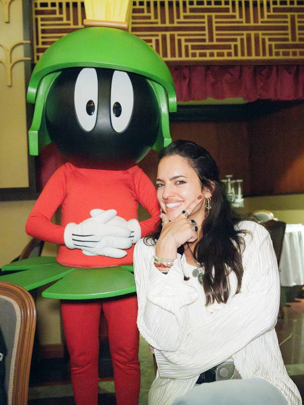 FOTO Atraktivna borkinja UFC-a i Playboyeva zečica snimile su kako se hrvaju. Fanovi u ekstazi