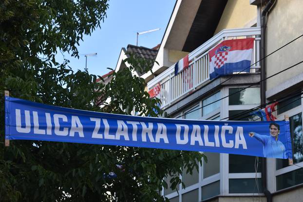 Livno: U rodnom mjestu hrvatskog nogometnog izbornika postavljen transparent Ulica Zlatka DaliÄa
