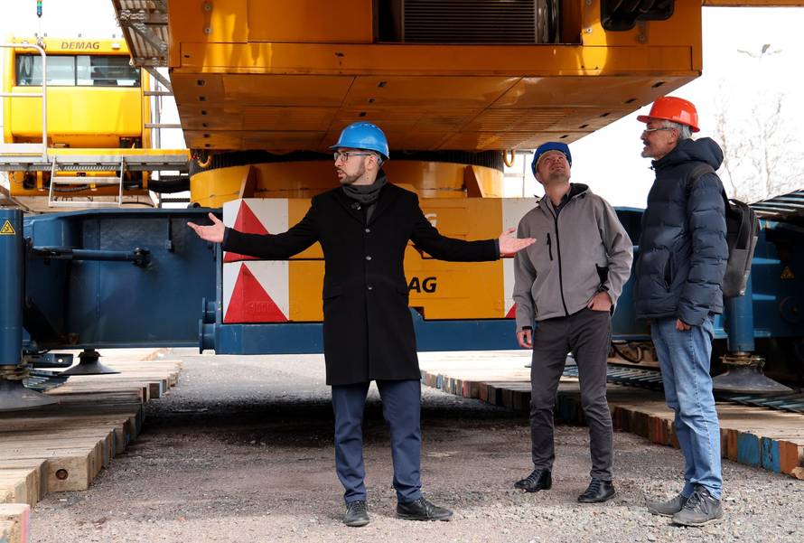 Zagreb: Povodom 5. godišnjice potresa gradonačelnik Tomašević i suradnici obišli radove na Domu sportova