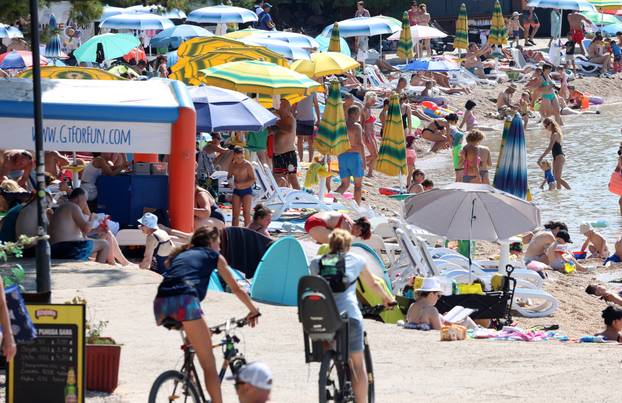 Vodi?ke plaže prepune kupa?a