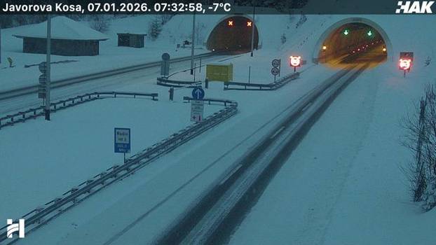 FOTO Autoceste diljem Hrvatske zametene snijegom, pogledajte