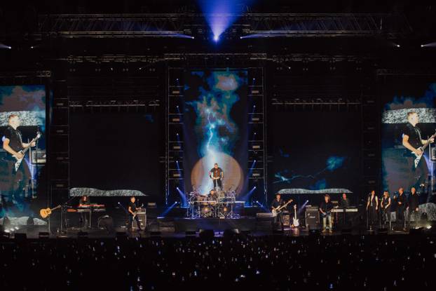 FOTO Pogledajte atmosferu s prvog koncerta Thompsona na prepunim splitskim Gripama