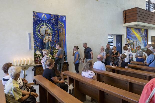 Misno slavlje u svetištu Gospe od Utočišta u Aljmašu na blagdan Velike Gospe