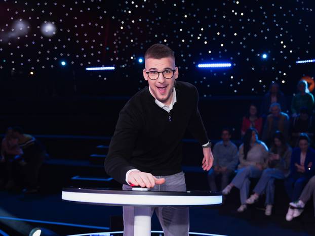 The first zero in ‘Who sings that there?’ Eliminated all the good singers and risked and remained without reward …