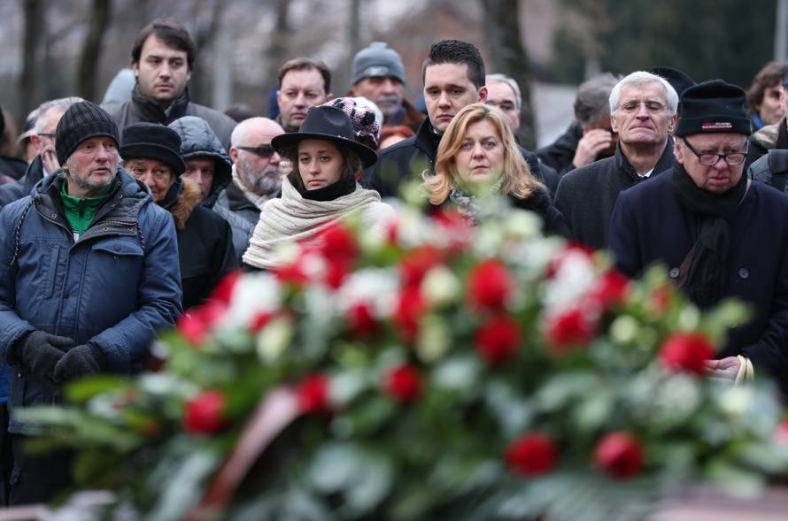 Oproštaj od oca uz tamburaše: Marko je jedva susprezao suze