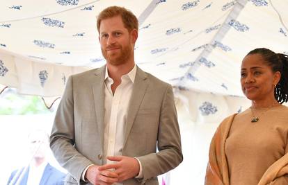 Princ Harry živi s punicom: Ona će pomoći paru u odgoju djece
