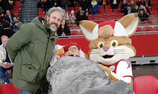 Smrtno bolesni navijač Ajaxa jedini smio na utakmicu koja je prekinuta. Uslijedio je novi šok