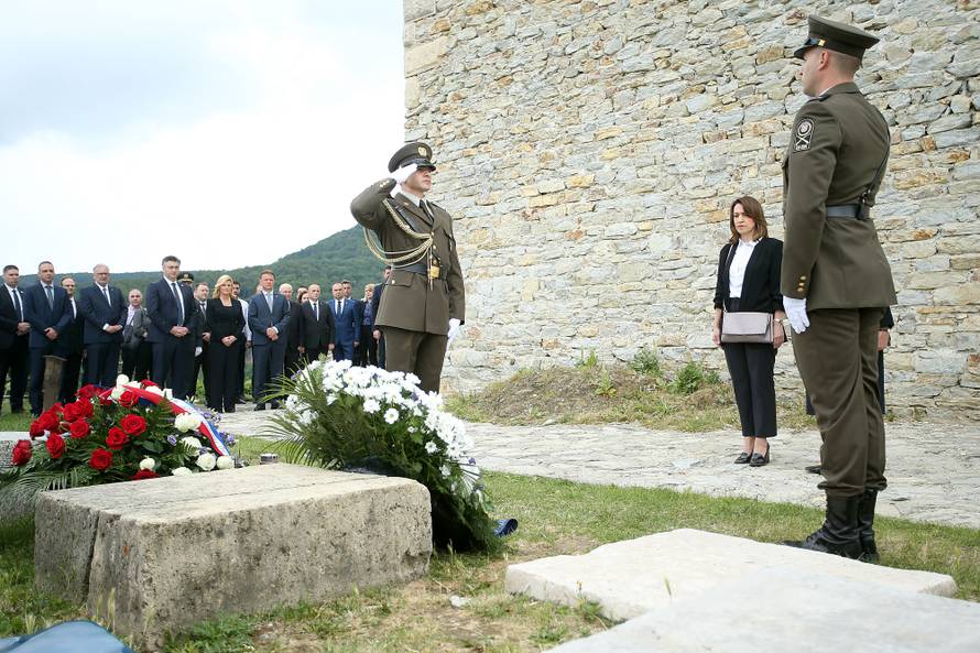 Zagreb: DrÅ¾avni vrh poklonio se na Oltaru domovine povodom Dana drÅ¾avnosti