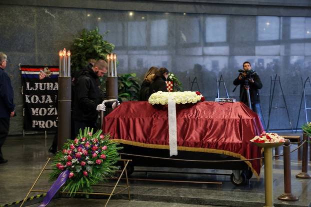 Zagreb: Posljednji ispraćaj novinara i publicista Sanjina Španovića