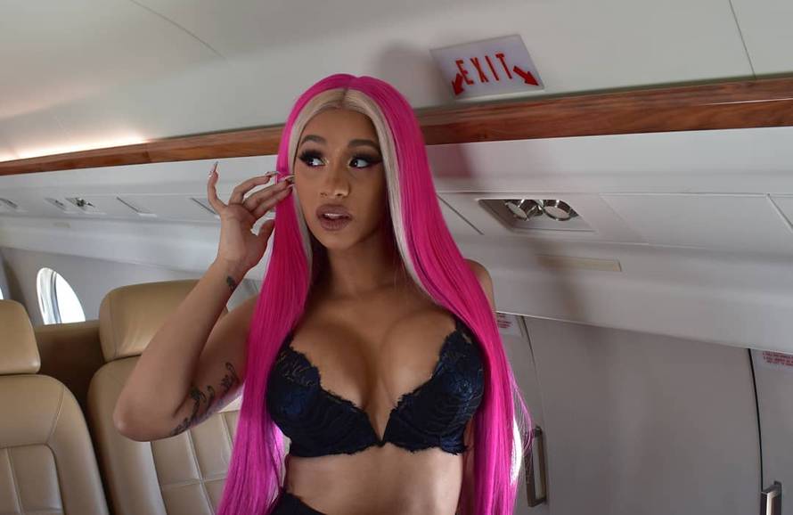 Liposukcija Cardi B nije prošla dobro: Ma, nikada više pod nož!