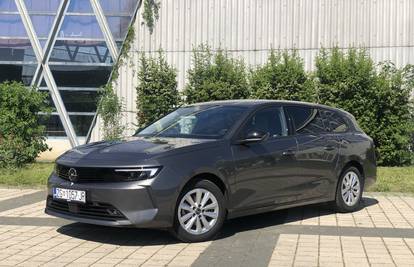 Test Opel Astra S Sports Tourer: Prostran i vrlo udoban karavan