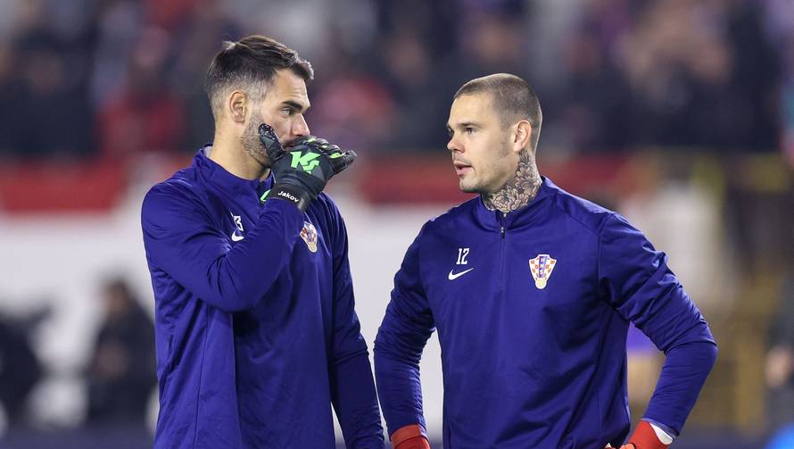 Prva utakmica četvrtfinala UEFA Lige nacija između Hrvatske i Francuske, zagrijavanje hrvatske reprezentacije