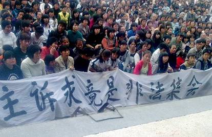 Prvi put u povijesti! U Kini se mještani pobunili protiv režima