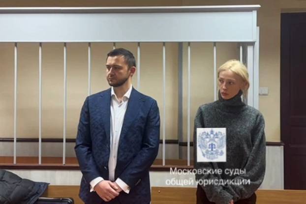 Blogger Anastasia Ivleyeva stands trial over controversial Mutabor party