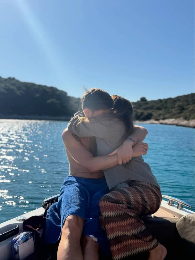 FOTO Preslatke scene Rakitića i kćeri: 'Bog se s nama smije...'