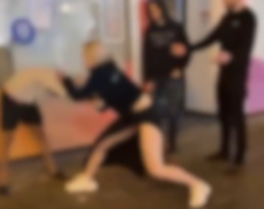 VIDEO Uhitili djevojku koja je u centru Zagreba mlatila stranca: 'Napala me iz čista mira...'