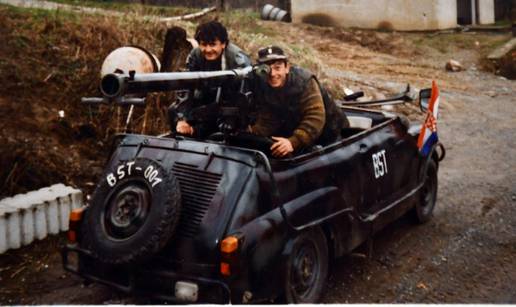 VIDEO Evo kako smo od Fiće '91. napravili tenk: Kad smo pucali prvi put, ispali su mu farovi!