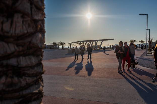 Split: Proljetno poslijepodne na Žnjanu