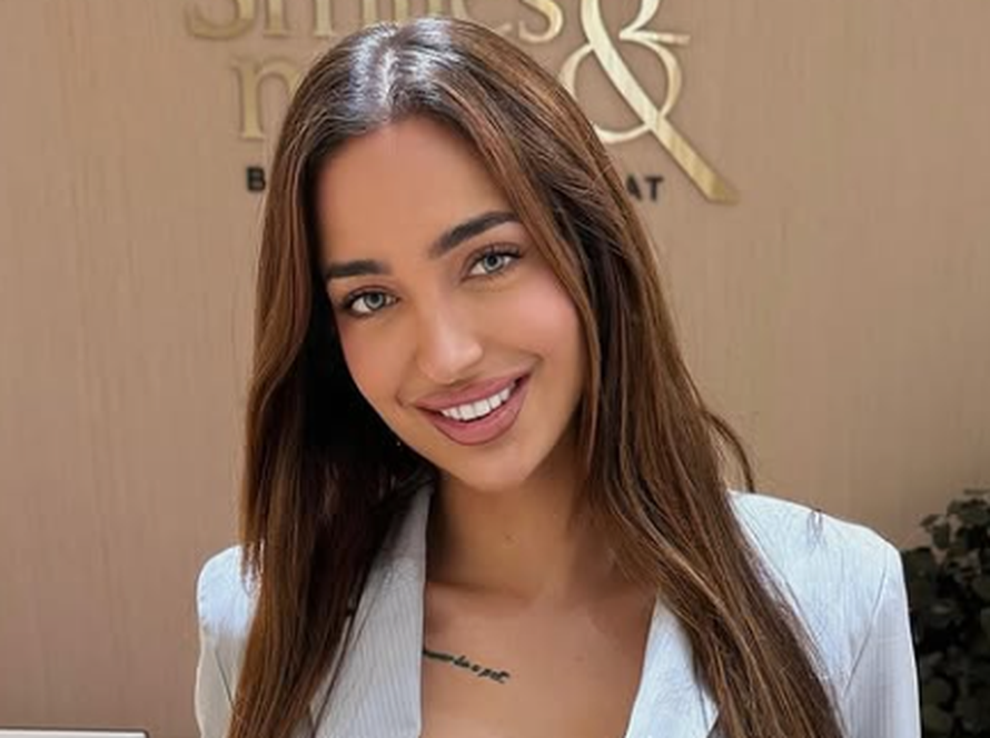 'Savršena' Laura 'pofriškala' je usta: 'Kad te dugo ne prozovu da si umjetna, treba se bocnuti'