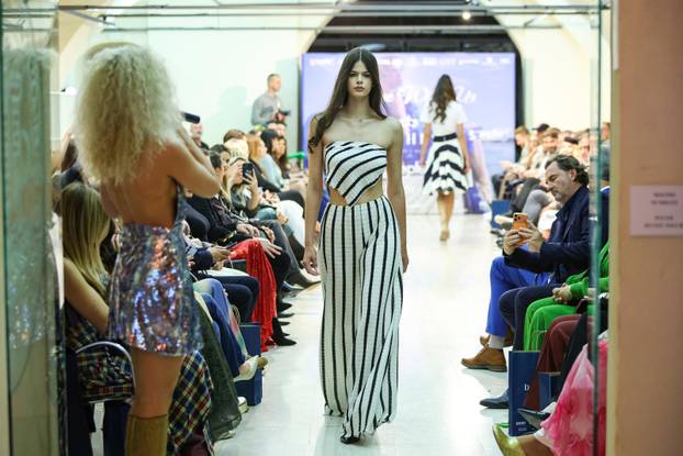 24 sata Zagreb: Modna revija brenda Duchess Snježane Schillinger u Muzeju grada Zagreba