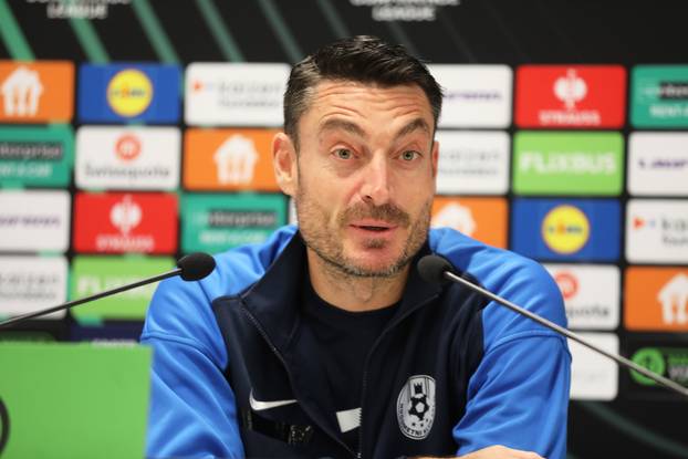 Rijeka: Trener NK Celja Albert Riera i igra&ccaron; Franko Kova&ccaron;evi&cacute;