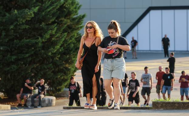 Zagreb: Atmosfera oko Arene uoci koncerta Marilyna Manson.