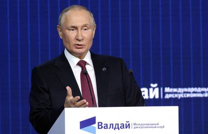 VIDEO Putin negirao moguću upotrebu nuklearnog oružja. Spomenuo je i prljavu bombu