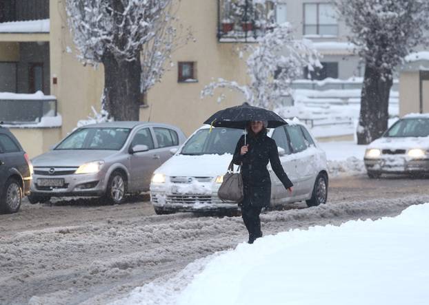 ARHIVA - Zagreb je 14. sije?nja 2013. bio zatrpan snijegom
