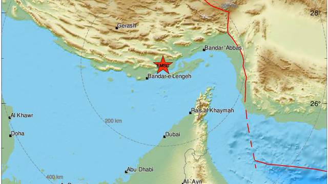 Potres magnitude 5.6 pogodio Iran, najmanje 40 ozlijeđenih