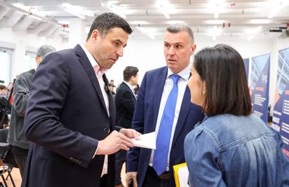 'Rat' priopćenjima se nastavlja. Bernardić: Tomislav Tomašević je danas kukavički pobjegao...