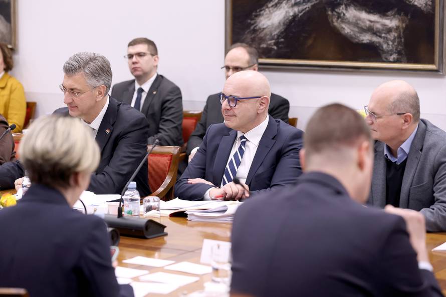 Zagreb: Plenković odborima predstavio Alena Ružića, kandidata za novog ministra rada, mirovinskog sustava, obitelji i socijalne politike