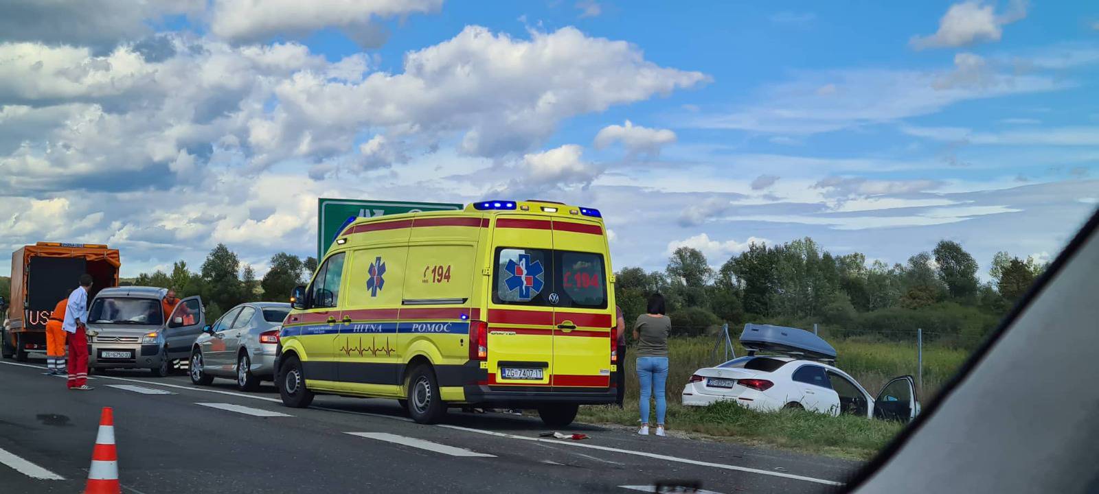 Sudar tri auta na zagrebačkoj obilaznici, nastala kolona