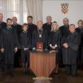 Ovih 13 sudaca će odlučiti mora li Milanović podnijeti ostavku