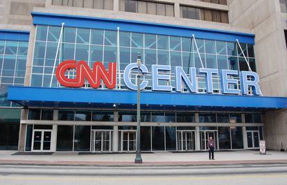 CNN otpustio troje zaposlenih, došli su na posao necijepljeni