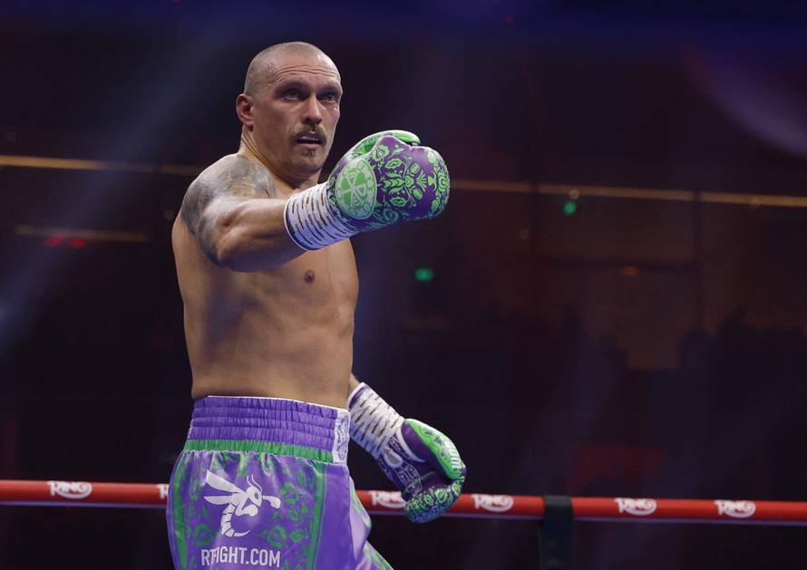 Oleksandr Usyk v Tyson Fury - Heavyweight World Title