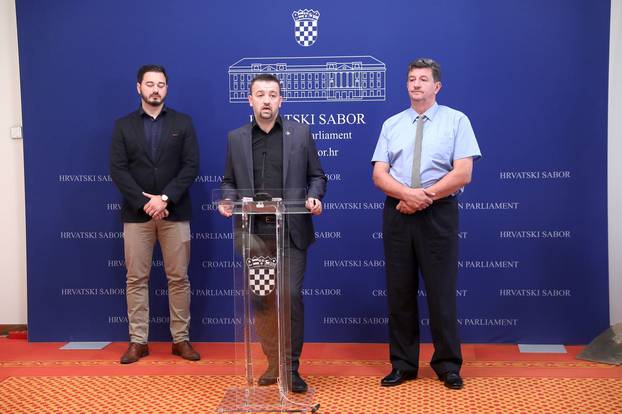 Zagreb: Pavliček i Sačić na konferenciji Kluba zastupnika Hrvatskih suverenista