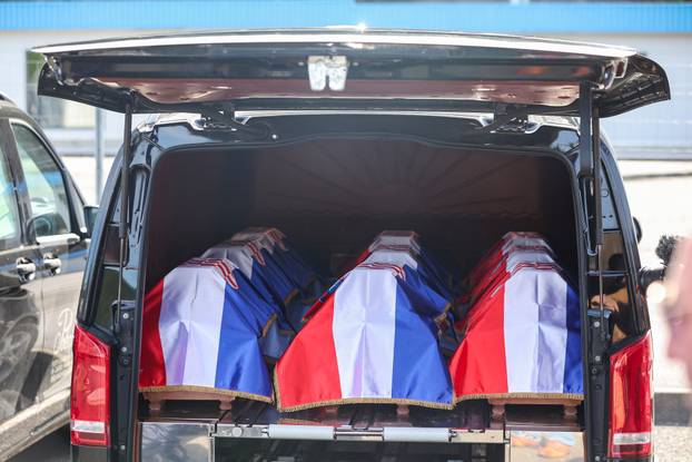 Na Graničnom prijelazu Macelj održana je primopredaja posmrtnih ostataka hrvatskih žrtava između Republike Slovenije i Republike Hrvatske