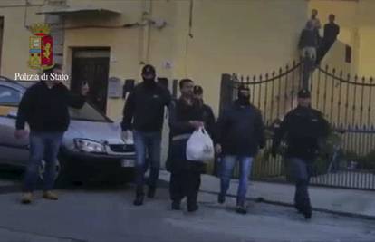  Htjeli likvidirati Papu? U Italiji uhitili devet članova Al-Kaide