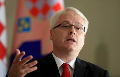 Ivo Josipović u Beogradu: Ne izvoziti krizu našim susjedima