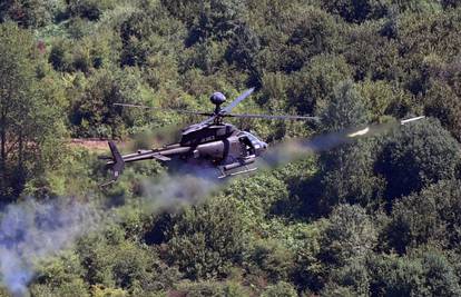 Kiowa helikopteri  u akciji: Prva bojna gađanja i raketiranja...